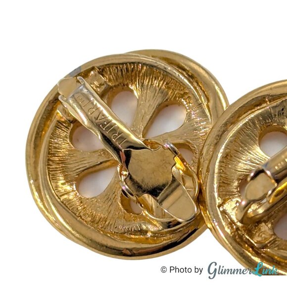 Vintage Trifari Round White Cabochon Twisted Trim Gold Tone Clip On Earrings - Picture 8 of 11